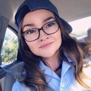 Meet your Posher, Jeanette